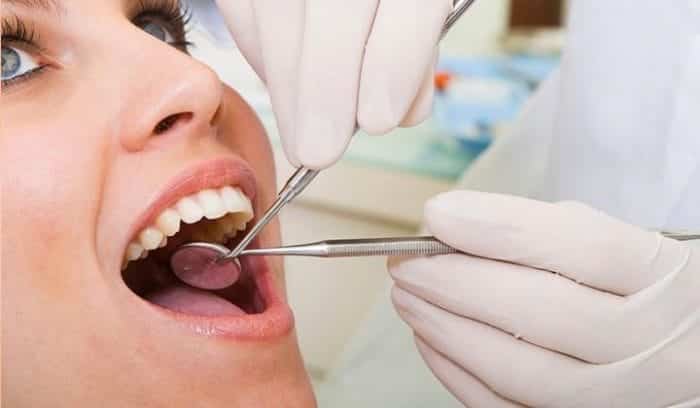 جراحی کیست دندان و لثه چگونه انجام میشود