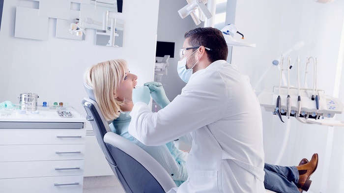هزینه لیزر در دندانپزشکی به چه عواملی بستگی دارد